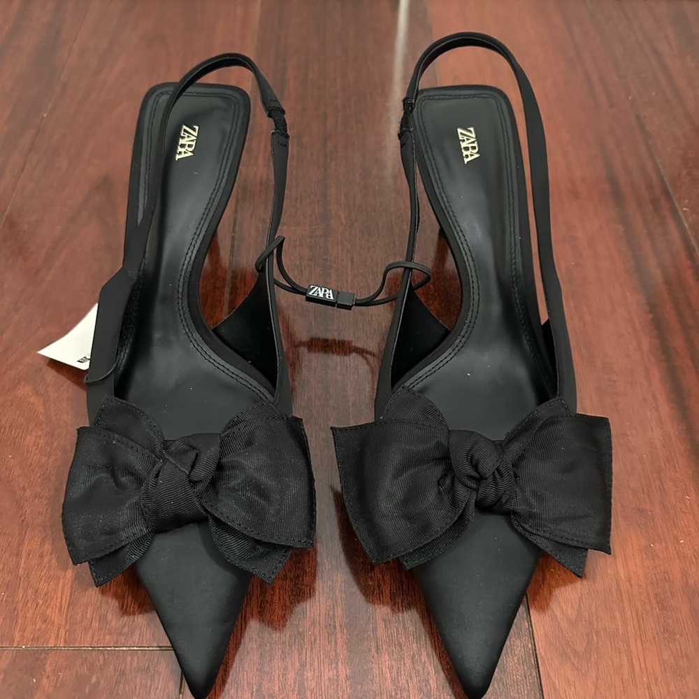 ZARA - black bow heels